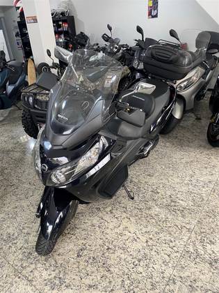 DAFRA MAXSYM 400i 